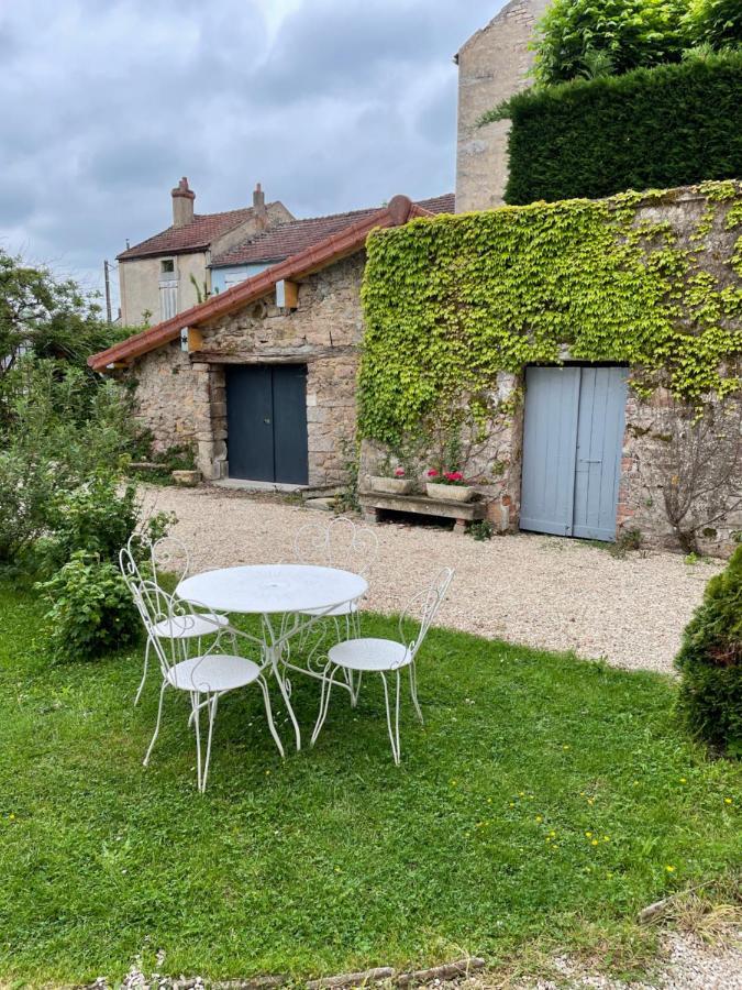 Gîte Les Minimes Avallon Extérieur photo