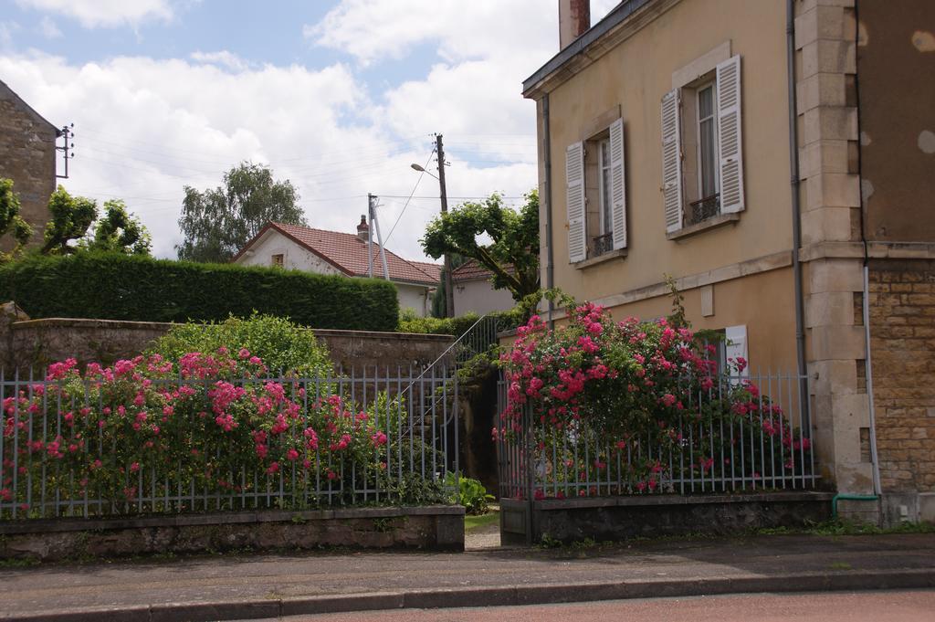 Gîte Les Minimes Avallon Extérieur photo