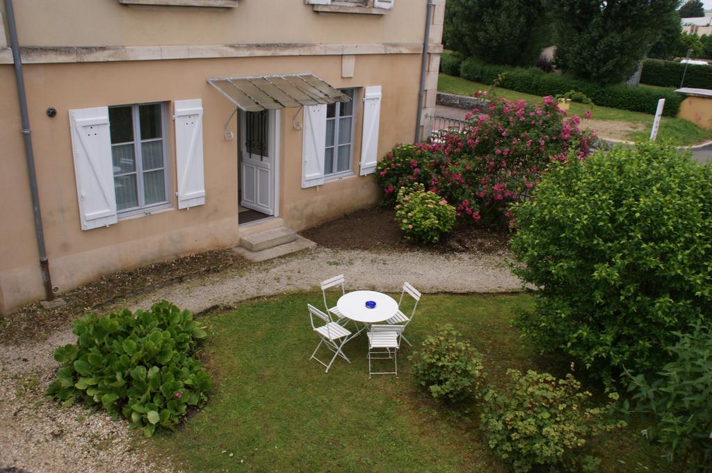Gîte Les Minimes Avallon Extérieur photo